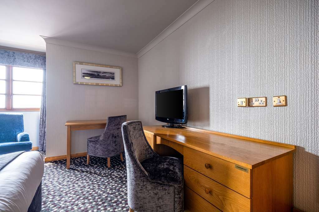 كاريكفرغس Clarion Collection Hotel Belfast Loughshore الغرفة الصورة